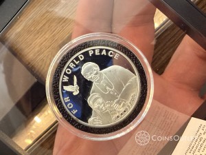 10$ Solomon Islands 2010 – For World Peace